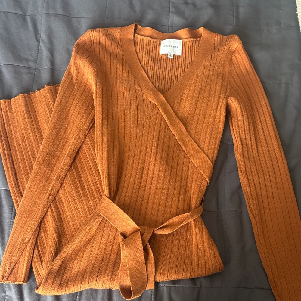 Rust Ribbed Knit Dress - Picture 2 of 2